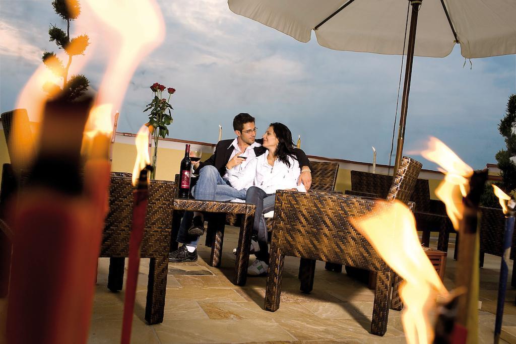 יאנרסדורף Hotel Panoramahof Loipersdorf מראה חיצוני תמונה